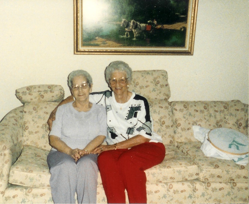 Nannie&Stella.jpg